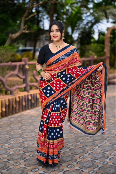 ITISKA Heritage Sambalpuri-Inspired Designer Saree – Midnight Blue & Crimson Red