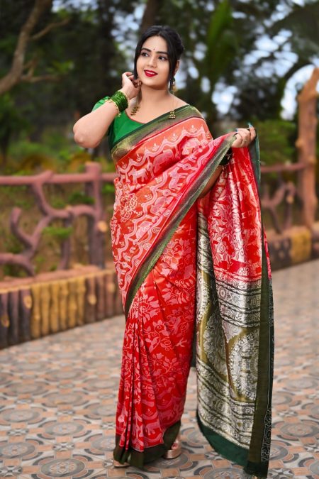 ITISKA Coral Blossom Heritage Saree